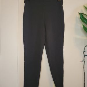 Black leggings, super stretchy